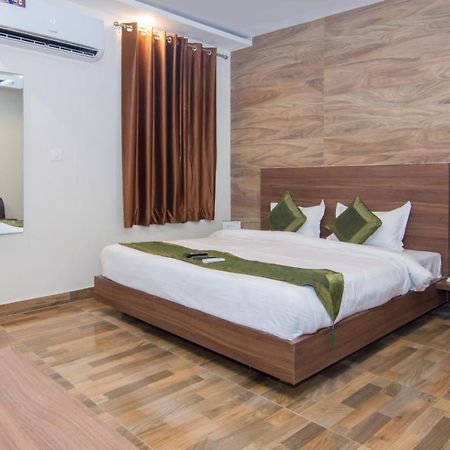 Treebo Trend Bipin International Otel Lucknow Dış mekan fotoğraf
