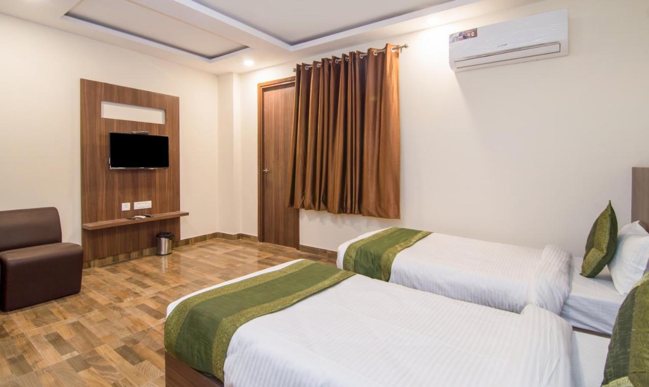 Treebo Trend Bipin International Otel Lucknow Dış mekan fotoğraf
