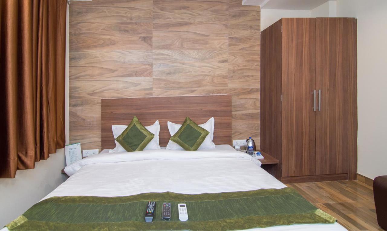 Treebo Trend Bipin International Otel Lucknow Dış mekan fotoğraf