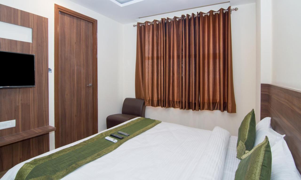 Treebo Trend Bipin International Otel Lucknow Dış mekan fotoğraf