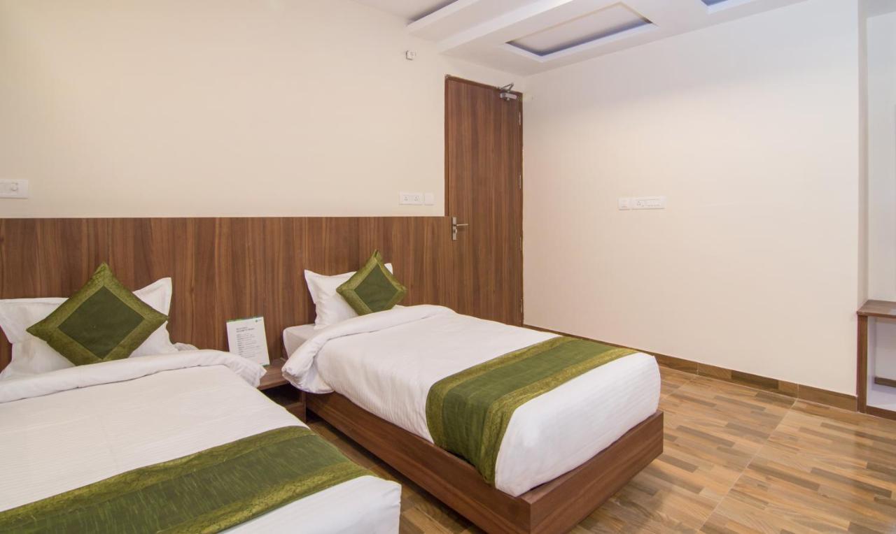 Treebo Trend Bipin International Otel Lucknow Dış mekan fotoğraf